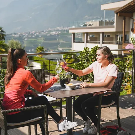 Alpenpalais Kroell 호텔 4*